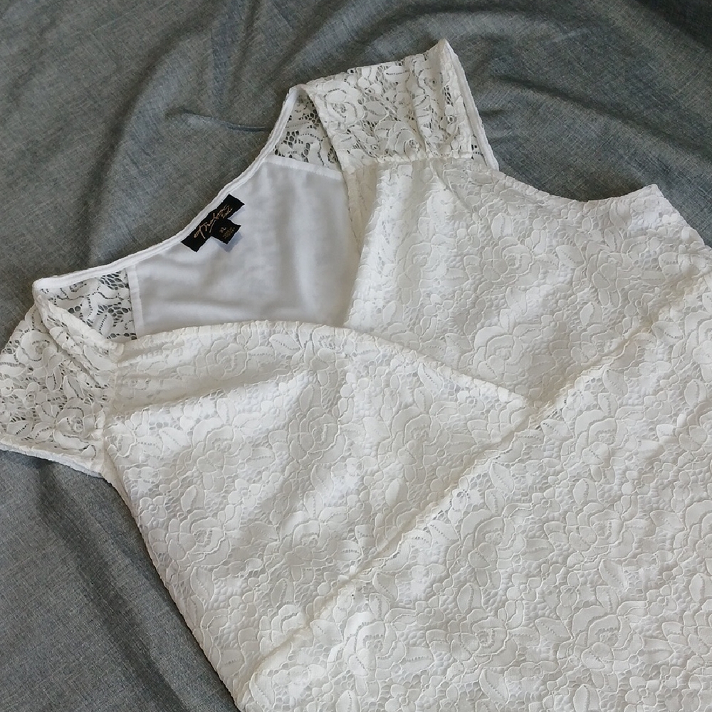 Thalia Sodi White Lace Top